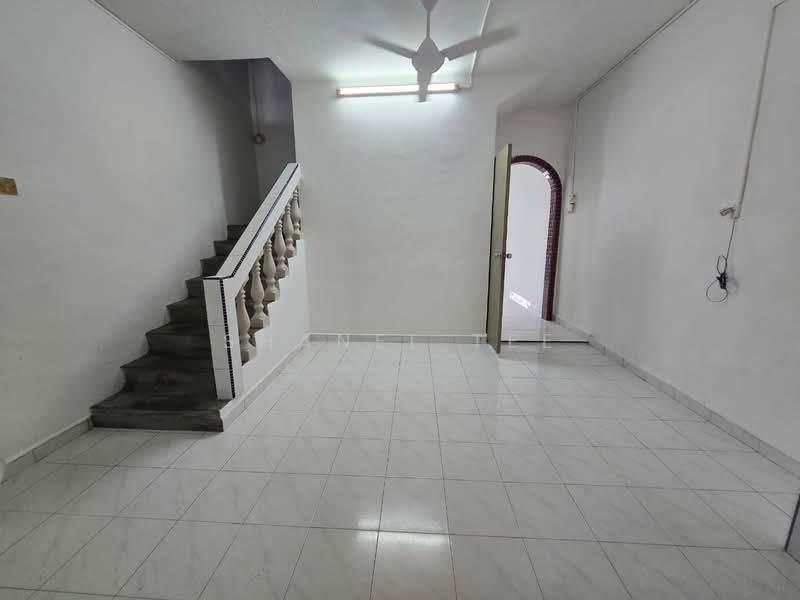 Rumah Teres 2 Tingkat untuk Dijual di Taman Titiwangsa (Kluang) - Shanel Tee - Interior - PropertyGuru.com.my
