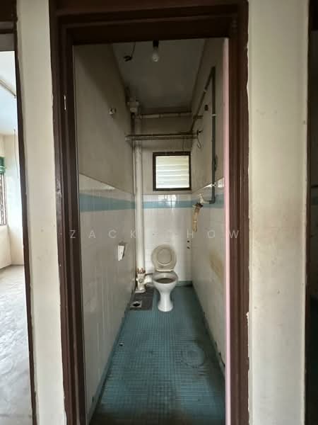 Rumah Flat untuk Dijual di Taman Megah Ria - Zack Chow - Bathroom - PropertyGuru.com.my