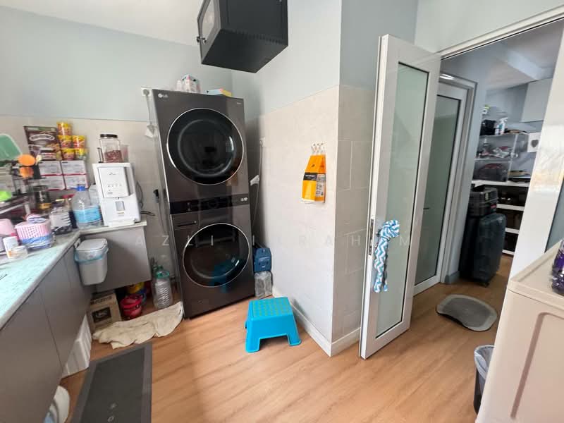 Semi-Detached House for Sale in Ukay Perdana (Ulu Kelang) - Azli Ibrahim - Kitchen - PropertyGuru.com.my