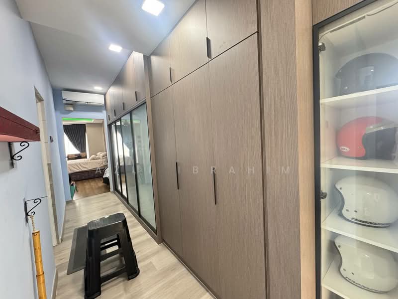 Semi-Detached House for Sale in Ukay Perdana (Ulu Kelang) - Azli Ibrahim - Corridor - PropertyGuru.com.my