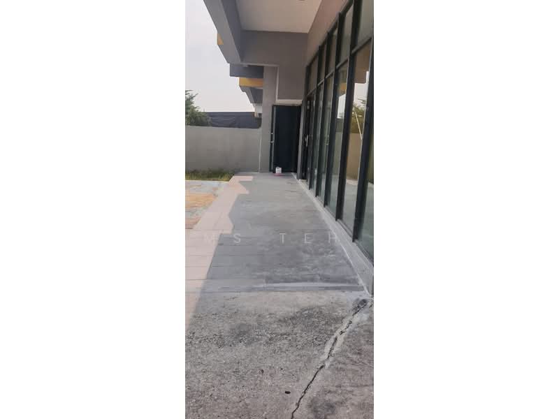 Semi-D Factory for Sale in Kawasan Perindustrian Sungai Puloh (Kapar) - Ms Teh - Exterior - PropertyGuru.com.my