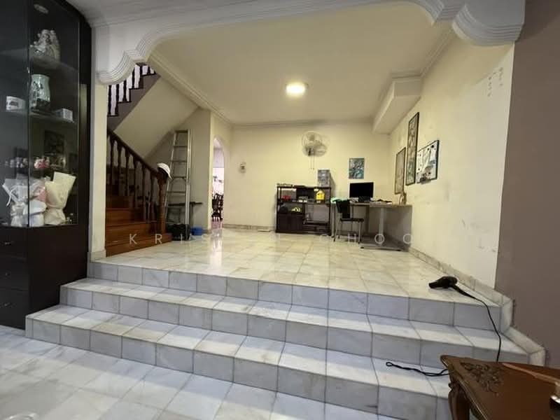 Rumah Teres 2 Tingkat untuk Dijual di SS2 (Petaling Jaya) - Kristin Choo - Living Room - PropertyGuru.com.my