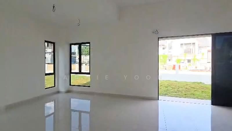 Semi-Detached House for Sale in Bandar Kinrara (Selangor) - Annie Yoon - Living Room - PropertyGuru.com.my