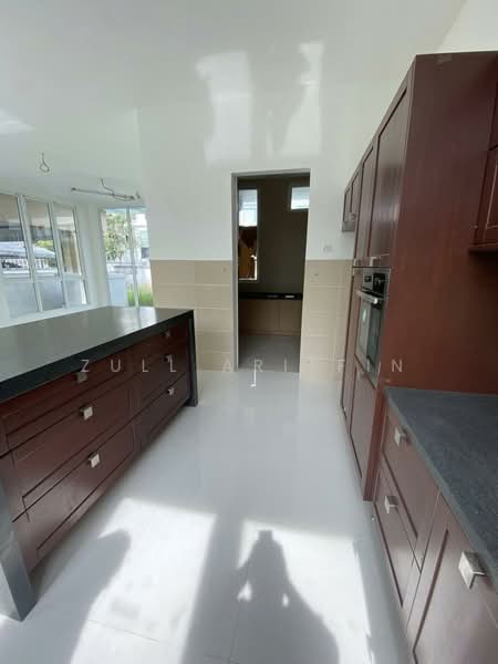 Twin Villa for Sale in Taman Melawati (Ulu Kelang) - ZULL ARIFFIN - Kitchen - PropertyGuru.com.my