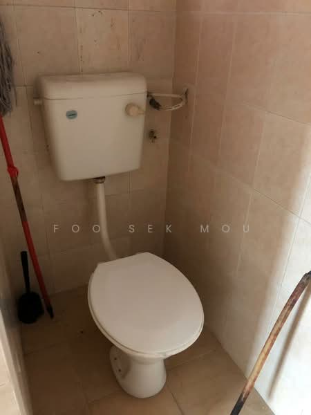 Apartment for Sale at Teratai Mewah Apartment Block 4 & 6 - Foo Sek Mou - Bathroom - PropertyGuru.com.my