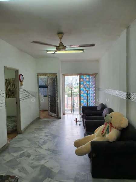 Apartment for Sale at Teratai Mewah Apartment Block 4 & 6 - Foo Sek Mou - Living Room - PropertyGuru.com.my