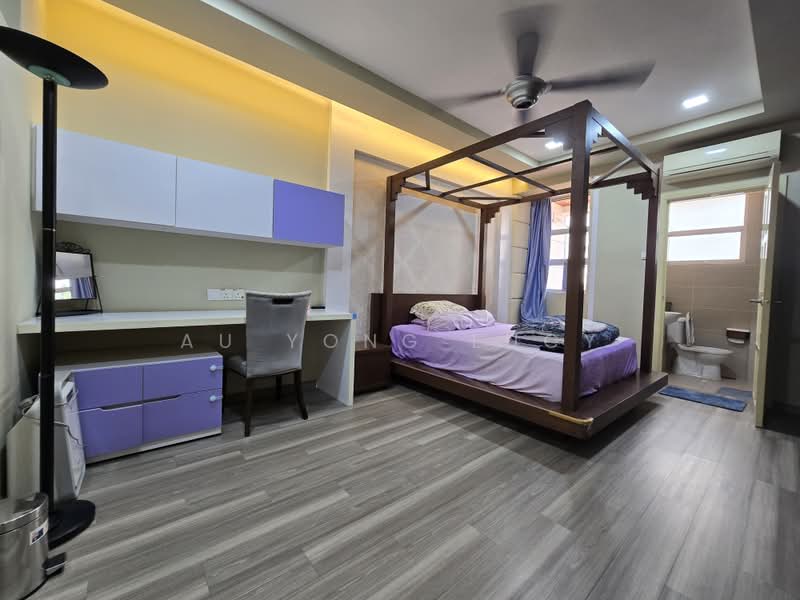 Rumah Berkembar untuk Dijual di Taman Molek (Johor Bahru) - Au Yong Lucy - Bedroom - PropertyGuru.com.my