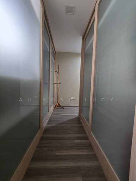 Rumah Berkembar untuk Dijual di Taman Molek (Johor Bahru) - Au Yong Lucy - Walk-in wardrobe - PropertyGuru.com.my