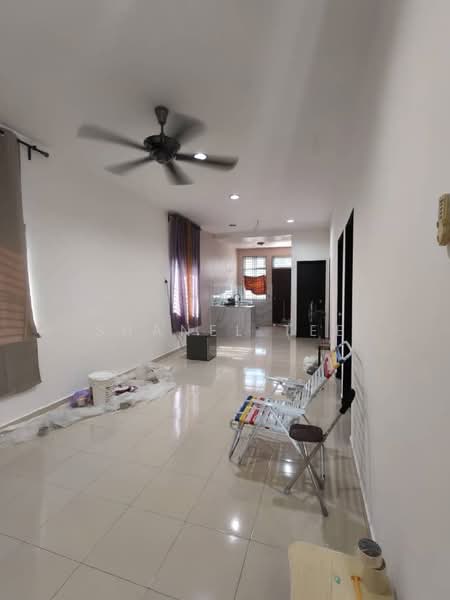 1-storey Terraced House for Sale in Kluang (Johor) - Shanel Tee - Living Room - PropertyGuru.com.my