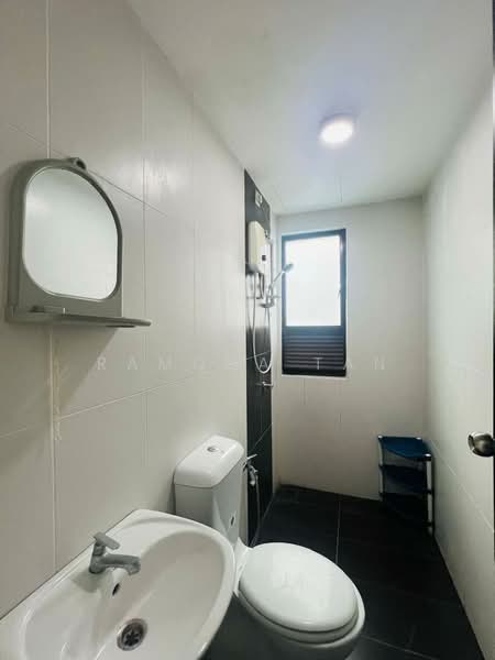 Service Residence for Sale at The Heights Residence - Ramona Tan - Bathroom - PropertyGuru.com.my
