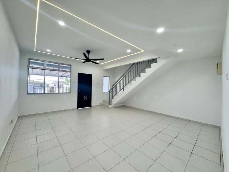 2-storey Terraced House for Sale in Taman Pulai Hijauan (Skudai) - Erness Tan - Living Room - PropertyGuru.com.my