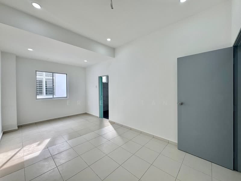 2-storey Terraced House for Sale in Taman Pulai Hijauan (Skudai) - Erness Tan - Interior - PropertyGuru.com.my