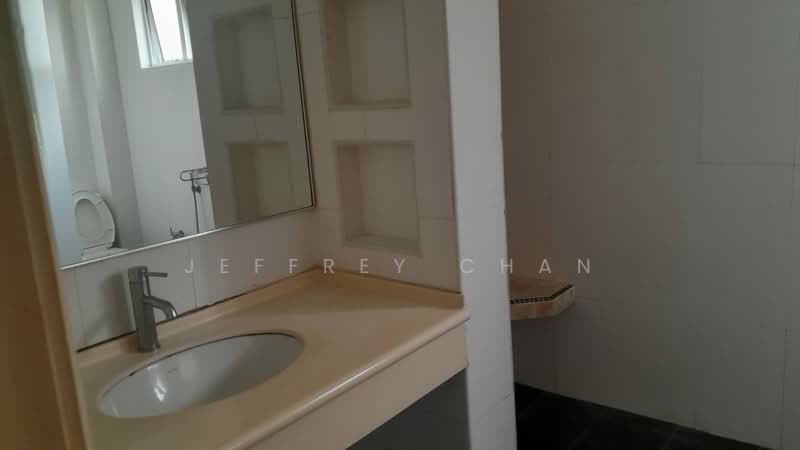 Semi-Detached House for Sale in Damansara Heights (Kuala Lumpur) - Jeffrey Chan - Bathroom - PropertyGuru.com.my
