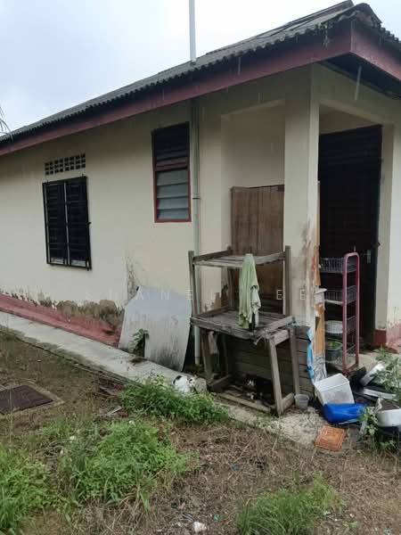 Bungalow for Sale in Taman Sri Lambak (Kluang) - Shanel Tee - Exterior - PropertyGuru.com.my