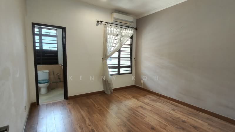 2-storey Terraced House for Sale in Bandar Kinrara Seksyen 5 (Bandar Kinrara) - Kenny Koh - Bathroom - PropertyGuru.com.my
