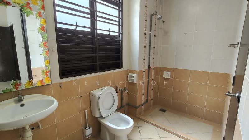 2-storey Terraced House for Sale in Bandar Kinrara Seksyen 5 (Bandar Kinrara) - Kenny Koh - Bathroom - PropertyGuru.com.my