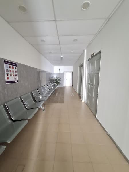 Kedai untuk Disewa di Taman Dato Ahmad Razali (Ampang) - Louis Wong - Corridor - PropertyGuru.com.my