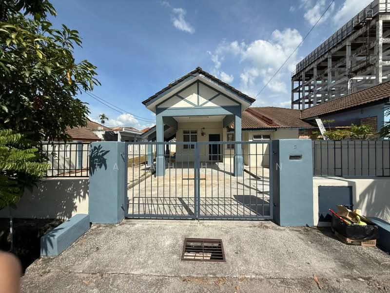 Semi-Detached House for Rent in Sepang (Selangor) - Farah Hanan - Exterior - PropertyGuru.com.my