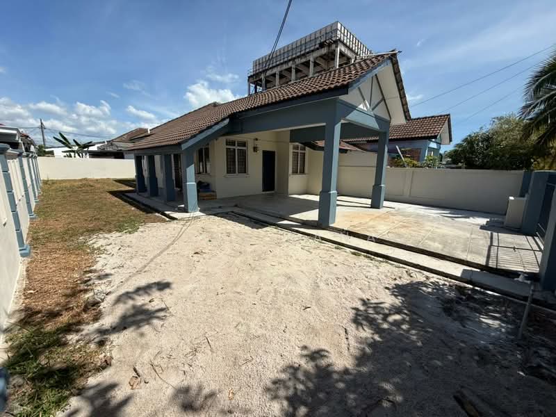 Semi-Detached House for Rent in Sepang (Selangor) - Farah Hanan - Exterior - PropertyGuru.com.my