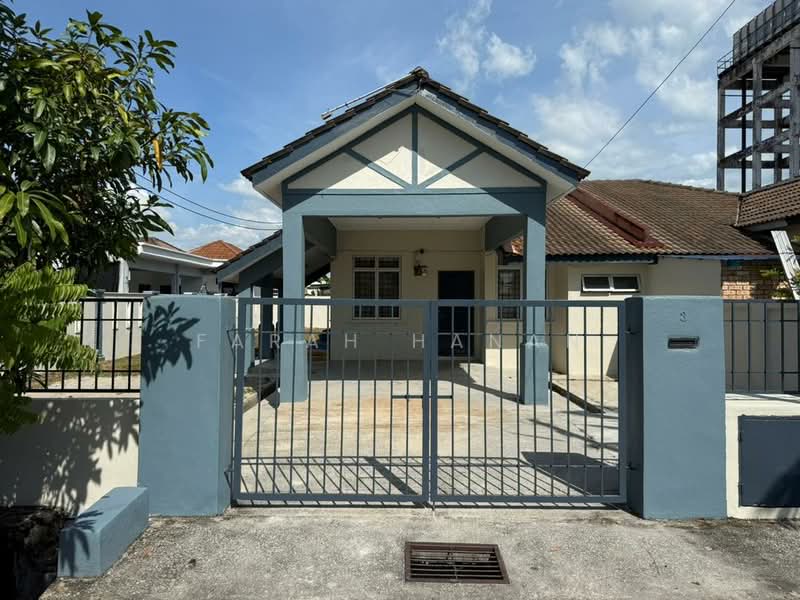 Semi-Detached House for Rent in Sepang (Selangor) - Farah Hanan - Exterior - PropertyGuru.com.my