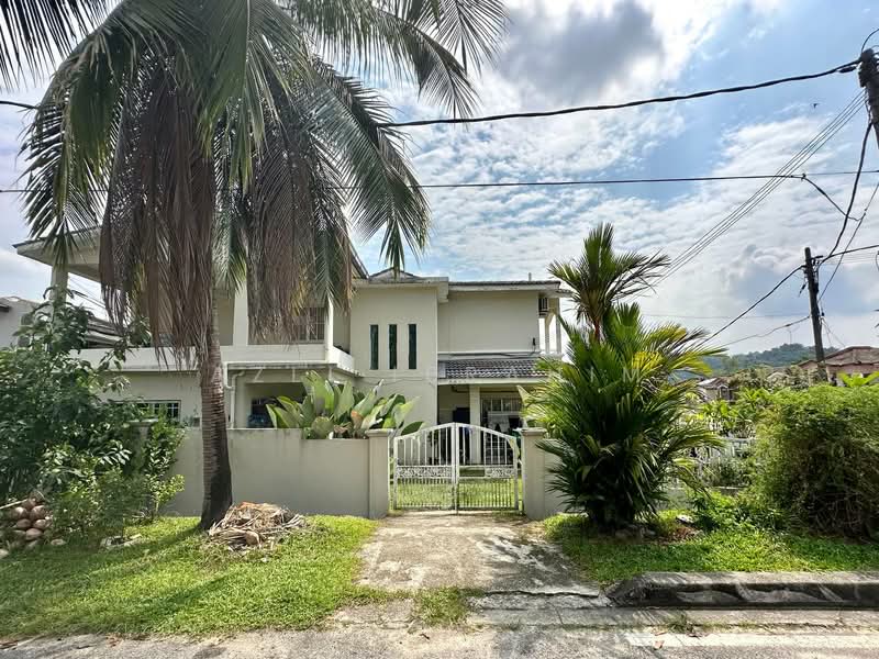 Rumah Teres 2 Tingkat untuk Dijual di Taman Lestari Perdana (Seri Kembangan) - Azli Ibrahim - Exterior - PropertyGuru.com.my