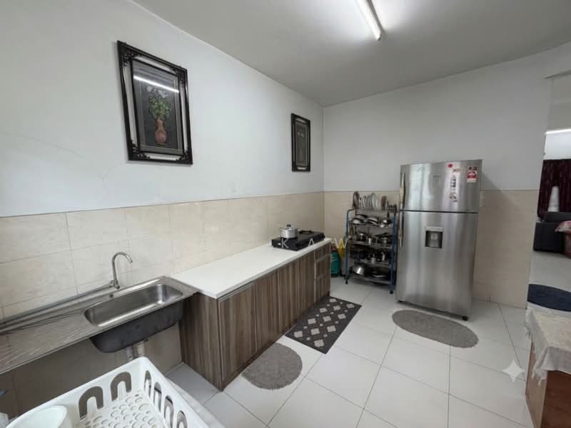 Rumah Teres 2 Tingkat untuk Dijual di Taman Pelangi Semenyih 2 (Semenyih) - KC KAW - Kitchen - PropertyGuru.com.my