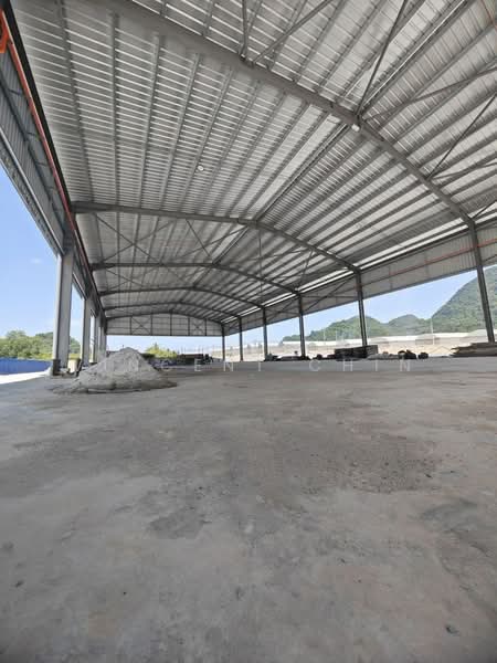 Detached Factory for Rent in Simpang Pulai (Perak) - Vincent Chin - Exterior - PropertyGuru.com.my