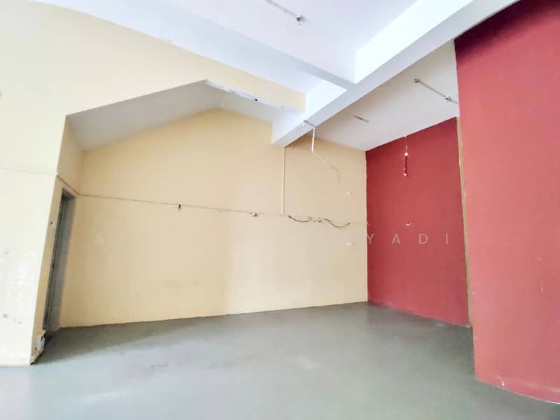 Kedai untuk Disewa di Bandar Dato Onn (Tebrau) - APRILIA CHAYADI - Interior - PropertyGuru.com.my