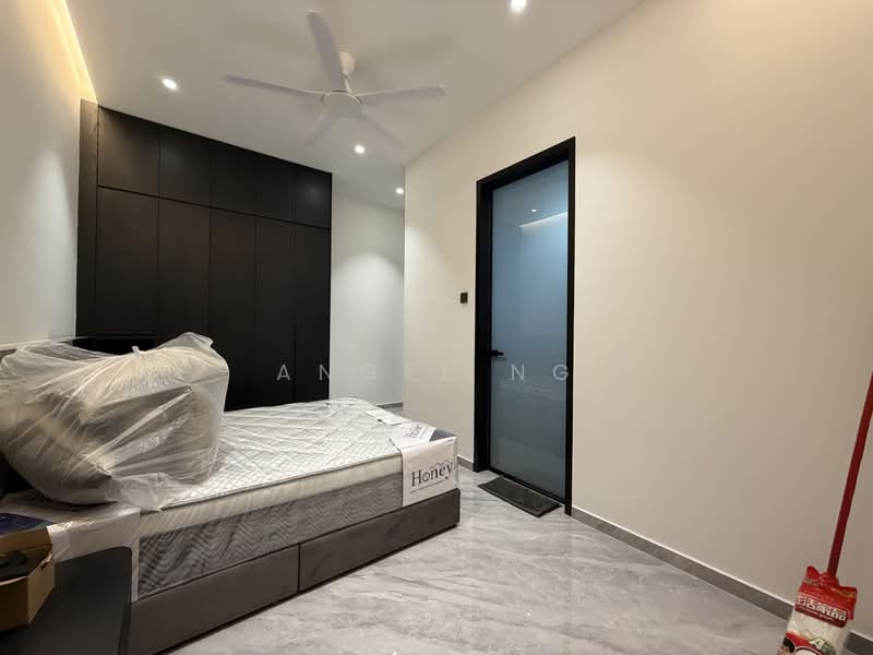 Semi-Detached House for Sale in Ampang (Ampang) - Angel Ng - Bedroom - PropertyGuru.com.my