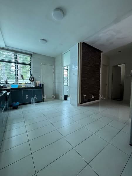 Rumah Berkembar untuk Dijual di Taman Vista Kirana (Bukit Katil) - Ramona Tan - Kitchen - PropertyGuru.com.my
