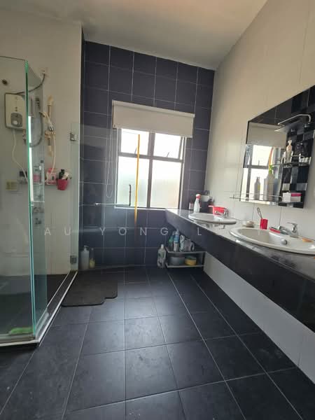 2-storey Terraced House for Sale in Taman Laguna (Johor Bahru) - Au Yong Lucy - Bathroom - PropertyGuru.com.my