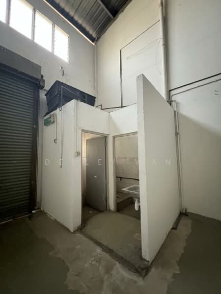 Terrace Factory for Sale in Kuala Lumpur (Kuala Lumpur) - Desley Wan - Interior - PropertyGuru.com.my