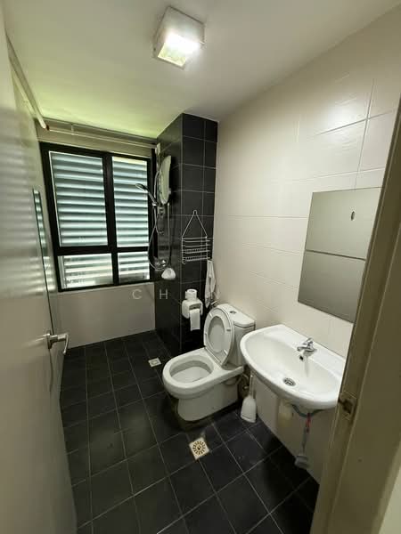Servis Apartment untuk Dijual di Subang Soho (One Soho) - Chan . - Bathroom - PropertyGuru.com.my