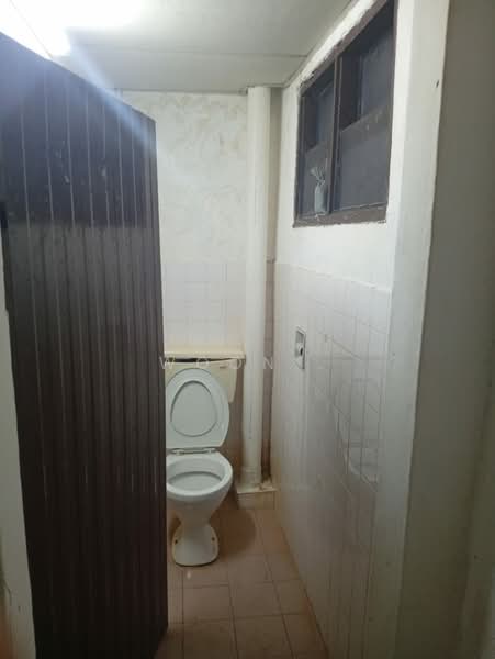 Shop for Rent in Taman Melaka Baru (Batu Berendam) - Woon . - PropertyGuru.com.my