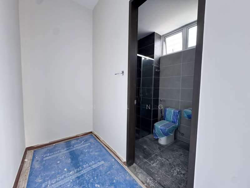 Semi-Detached House for Sale in Ampang (Ampang) - Angel Ng - Bathroom - PropertyGuru.com.my