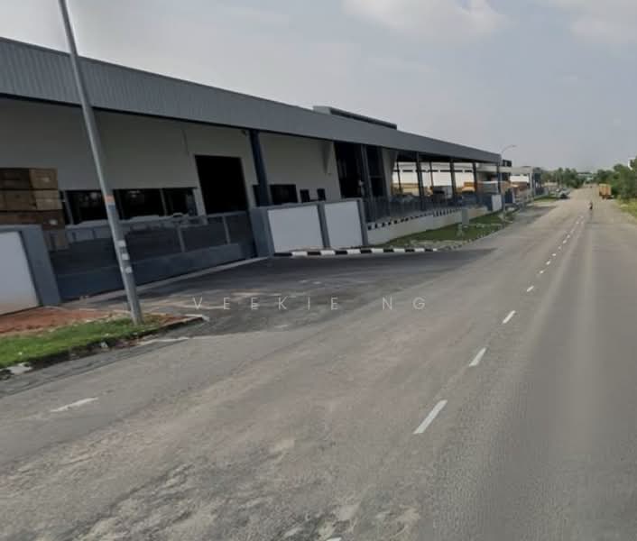 Factory for Sale in Taman Perindustrian Tropika (Ulu Tiram) - Veekie Ng - Exterior - PropertyGuru.com.my