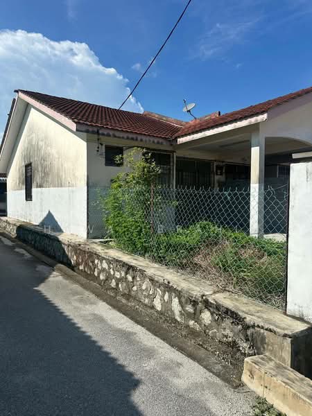 Terraced House for Sale in Taman Politeknik (Telok Kemang) - Hawa Ibrahim - Exterior - PropertyGuru.com.my