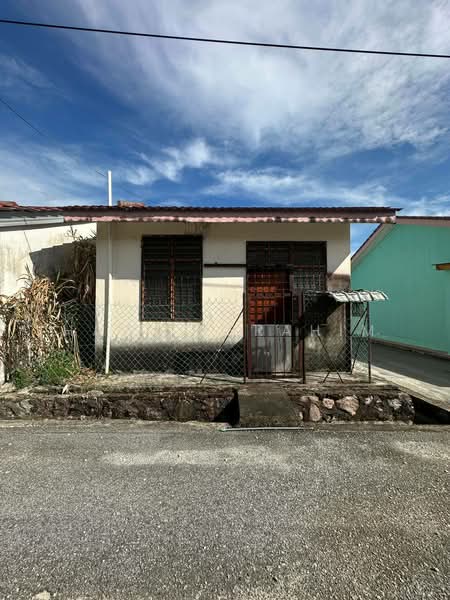 Terraced House for Sale in Taman Politeknik (Telok Kemang) - Hawa Ibrahim - Exterior - PropertyGuru.com.my
