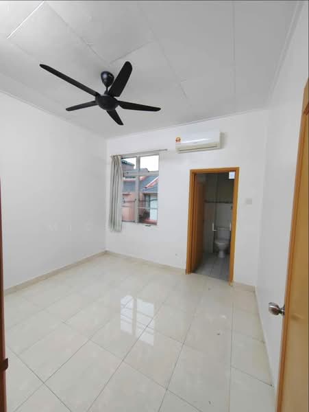 Rumah Teres 2 Tingkat untuk Dijual di Taman Austin Perdana (Tebrau) - Michelle Lim - Interior - PropertyGuru.com.my