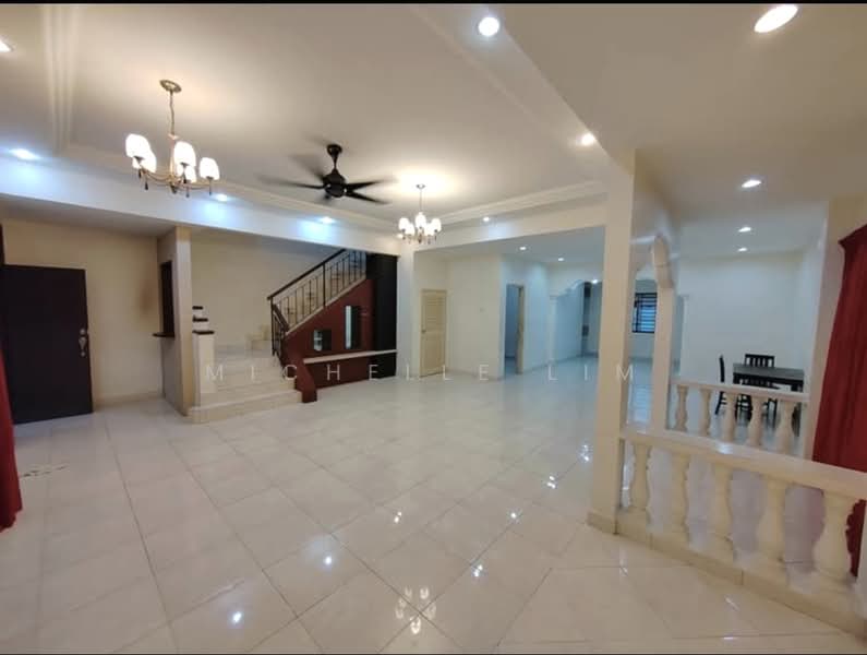 Rumah Teres 2 Tingkat untuk Dijual di Taman Austin Perdana (Tebrau) - Michelle Lim - Living Room - PropertyGuru.com.my