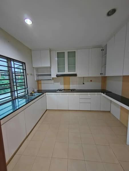 Rumah Teres 2 Tingkat untuk Dijual di Taman Austin Perdana (Tebrau) - Michelle Lim - Kitchen - PropertyGuru.com.my