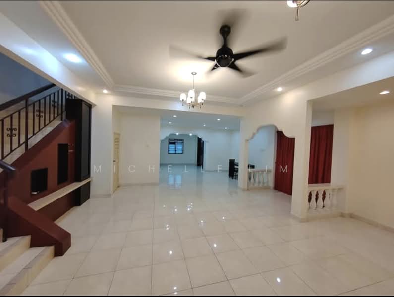 Rumah Teres 2 Tingkat untuk Dijual di Taman Austin Perdana (Tebrau) - Michelle Lim - Living Room - PropertyGuru.com.my