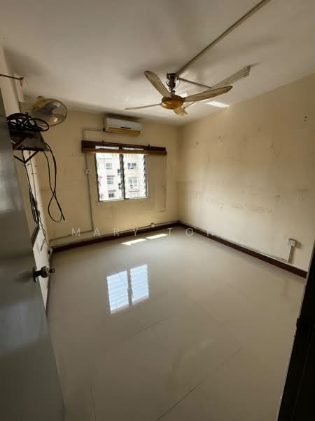 Rumah Flat untuk Dijual di Pangsapuri Sri Meranti - Mary Tong - Interior - PropertyGuru.com.my