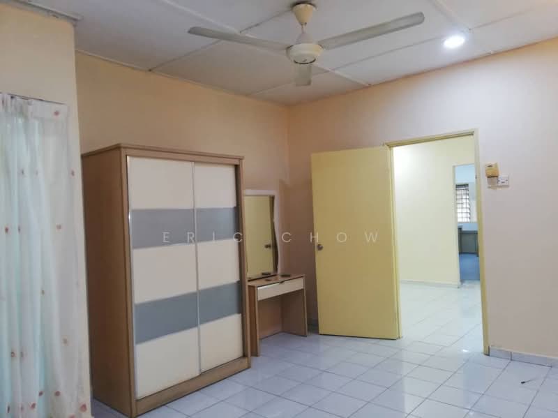 Townhouse for Sale in Taman Impian Indah (Balakong) - Eric Chow - Bedroom - PropertyGuru.com.my