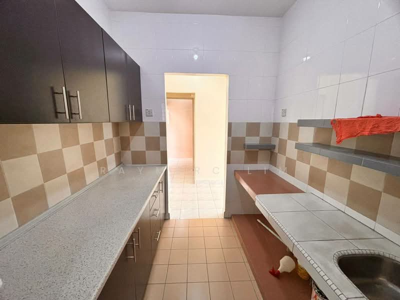 Apartment for Sale at Apartment Impian - Raymerc Lim - Kitchen - PropertyGuru.com.my