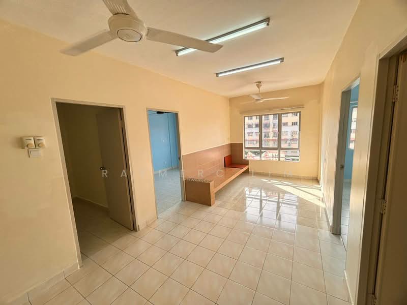 Apartment for Sale at Apartment Impian - Raymerc Lim - Living Room - PropertyGuru.com.my