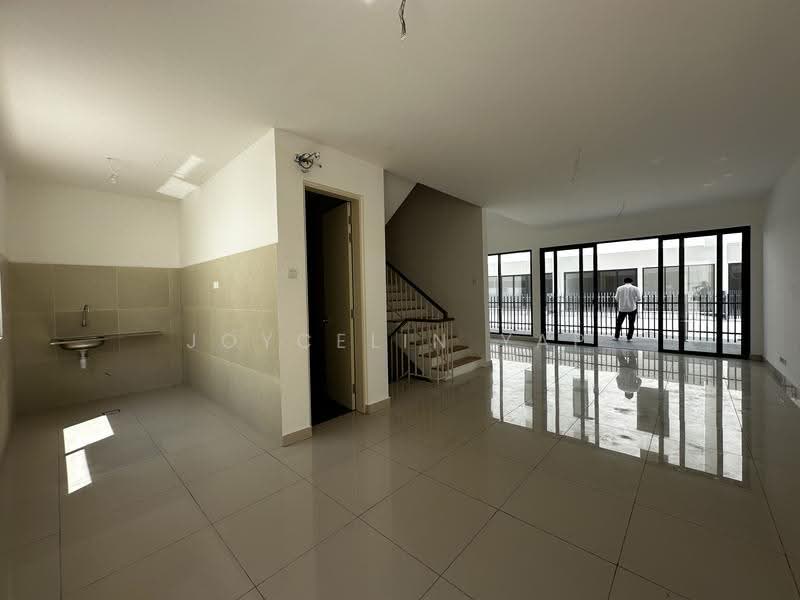 4-storey Terraced House for Sale in Damansara Perdana (Selangor) - Joycelin Yap - Interior - PropertyGuru.com.my