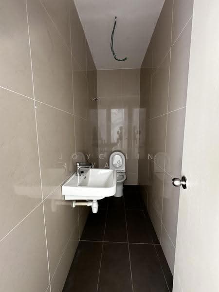 4-storey Terraced House for Sale in Damansara Perdana (Selangor) - Joycelin Yap - Bathroom - PropertyGuru.com.my