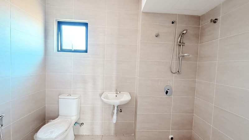 Rumah Berkembar untuk Dijual di Batu 9 (Cheras) - Denver Sin - Bathroom - PropertyGuru.com.my