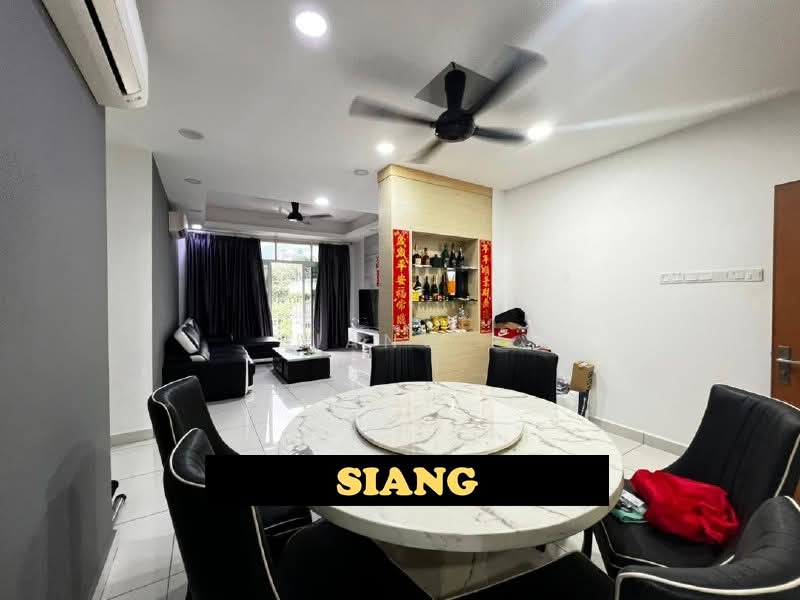 Kondominium untuk Dijual di Sierra East - Siang . - Living Room - PropertyGuru.com.my